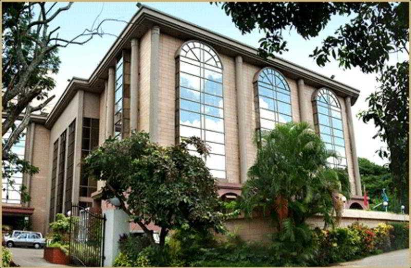 Radisson Blu Atria Bengaluru Hotel Exterior photo The University Tower